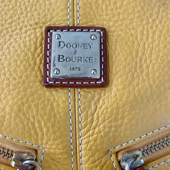 Dooney & Bourke spring time Yellow Hobo Bag. In great condition gently used. - Picture 4 of 10
